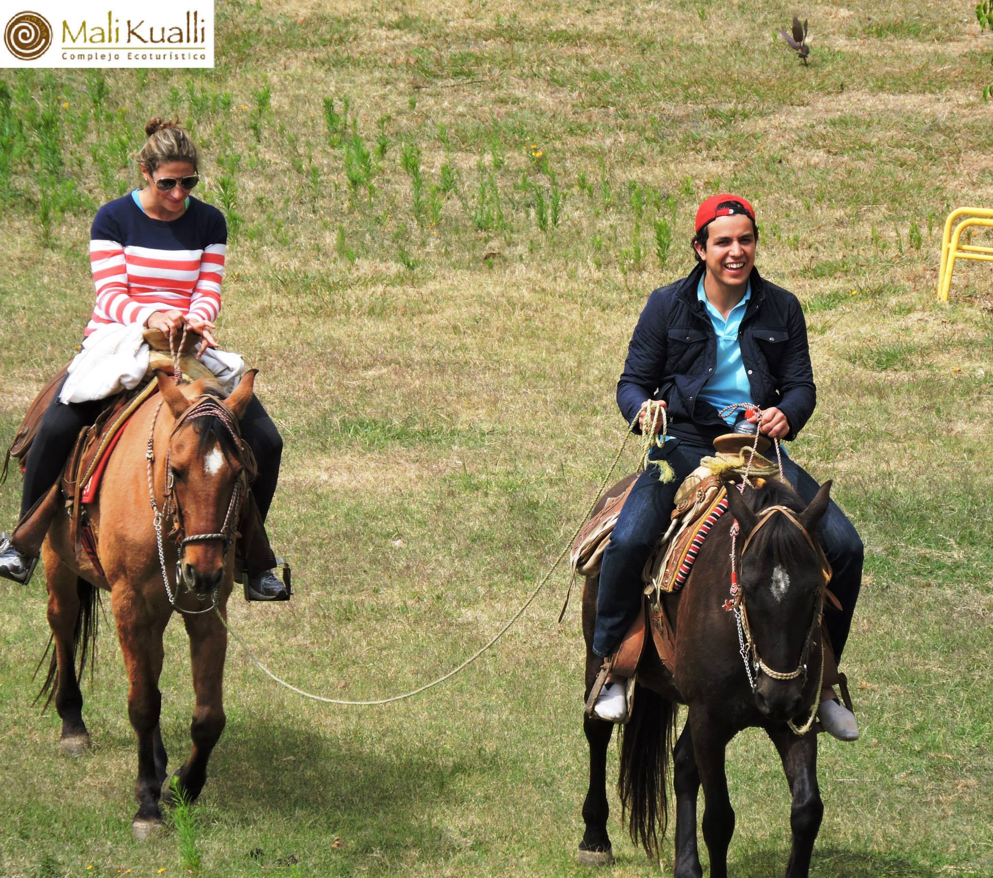 Senderismo y Cabalgata